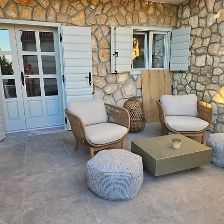 Hedonist Hvar With Jacuzzi דירה