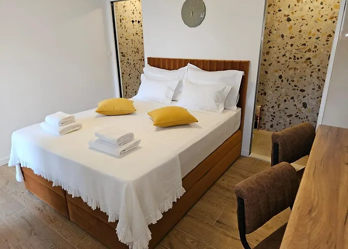 Hedonist Hvar With Jacuzzi Appartement