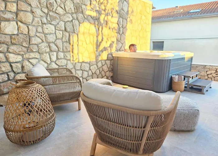 Apartmán Hedonist Hvar With Jacuzzi *